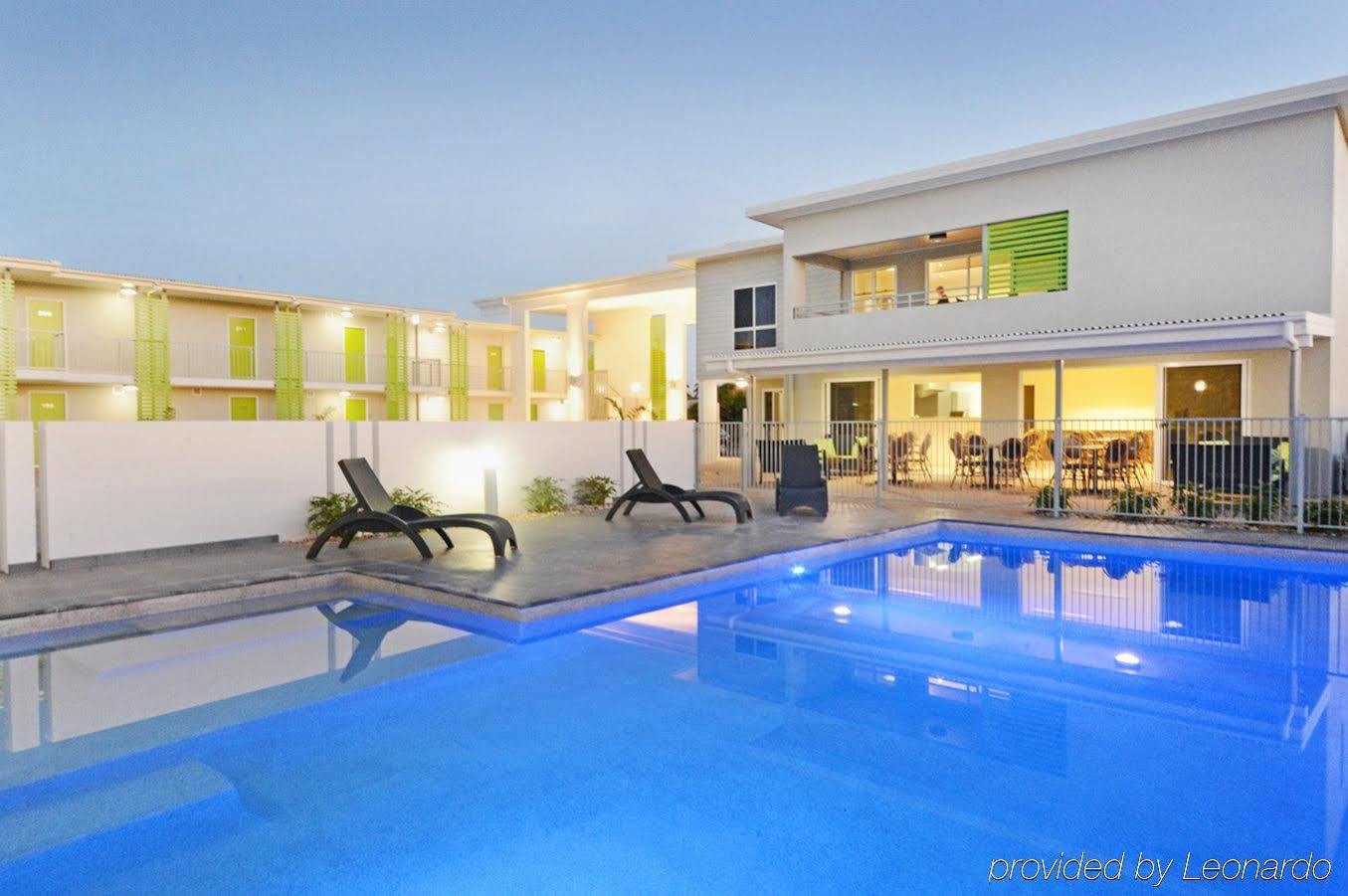 Mackay Oceanside Central Hotel Official Dış mekan fotoğraf