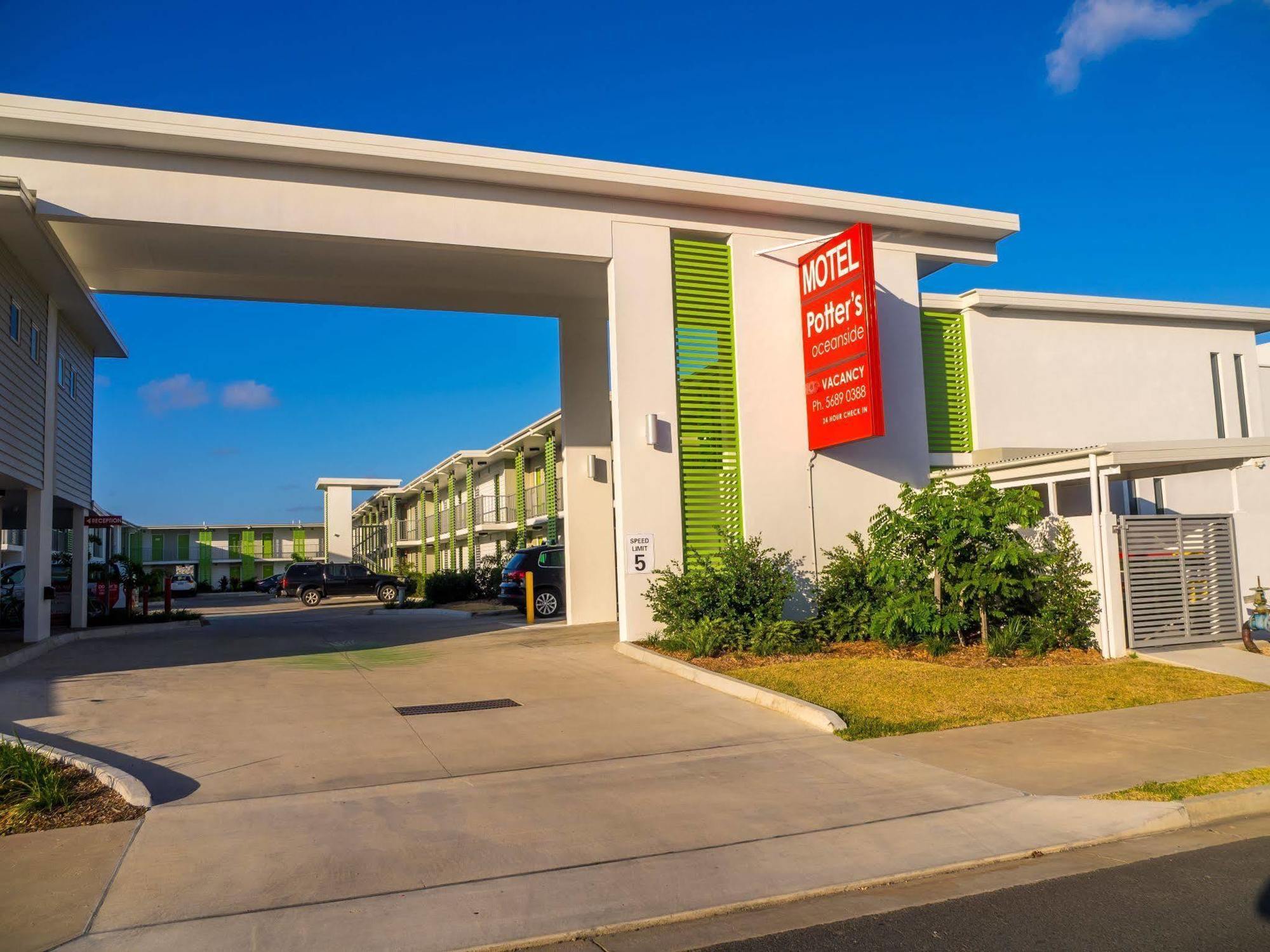 Mackay Oceanside Central Hotel Official Dış mekan fotoğraf