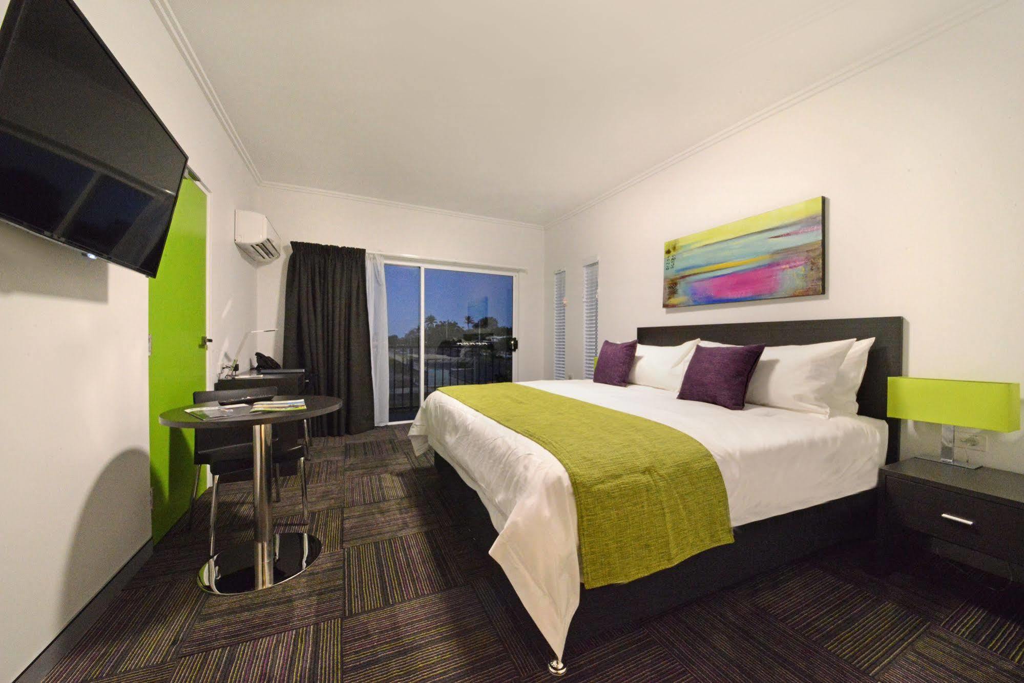 Mackay Oceanside Central Hotel Official Dış mekan fotoğraf