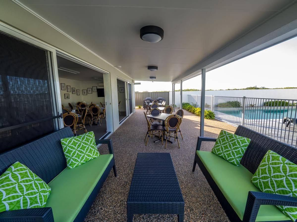 Mackay Oceanside Central Hotel Official Dış mekan fotoğraf